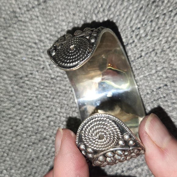 925 Silver Bangle - Picture 5 of 6